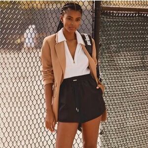 Varlwy Harmon Shorts Black